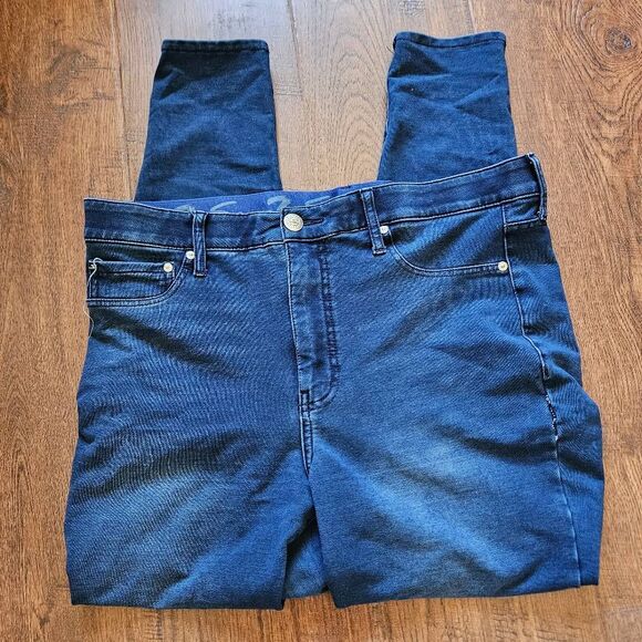 Seven7 Elastic Waisted Jeans - Picture 1 of 8